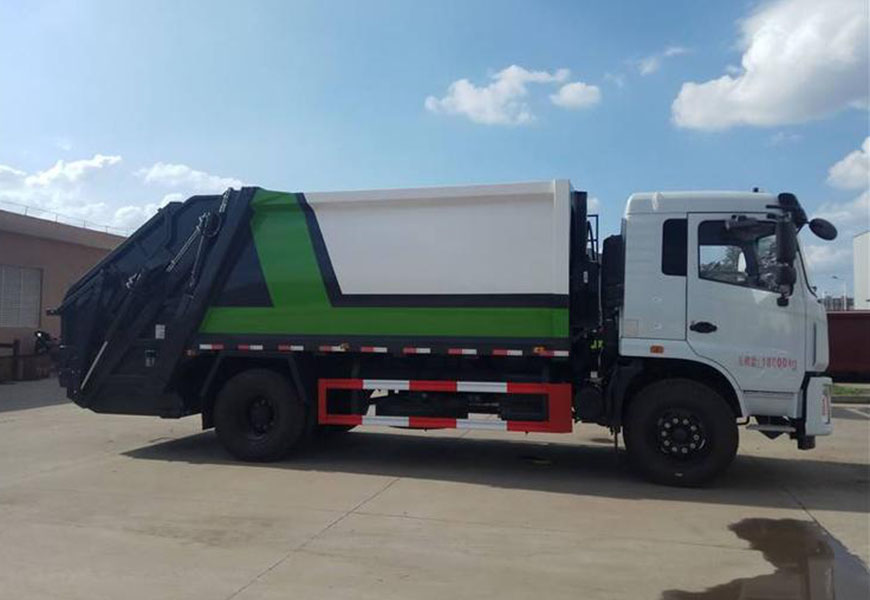 東風(fēng)專底壓縮垃圾車(chē)10-12方圖片