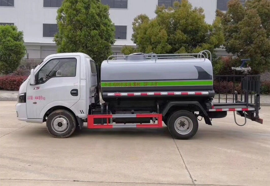 東風途逸新款國六灑水車