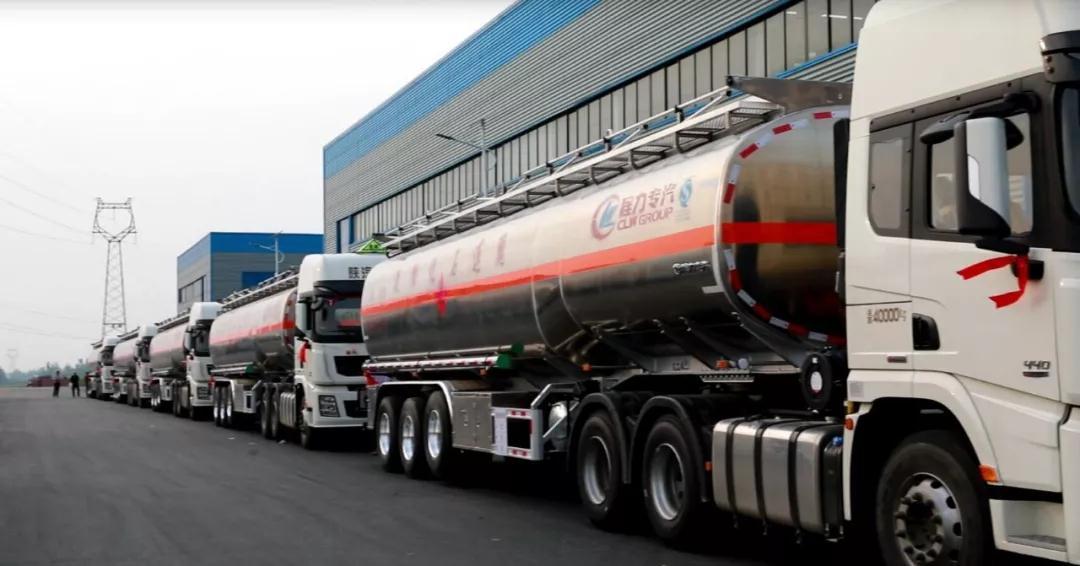 程力危化車制造公司新型輕量化全鋁合金危化運(yùn)輸車成行業(yè)驕子